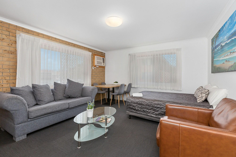Bedroom 3, Tweed Harbour Motor Inn, Tweed Heads