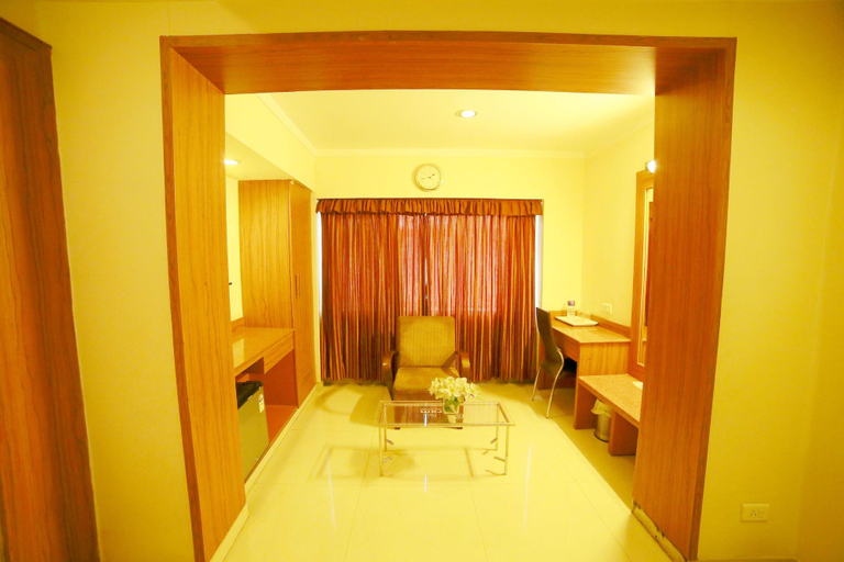Sport & Beauty, Hotel Apple Residency, Chennai