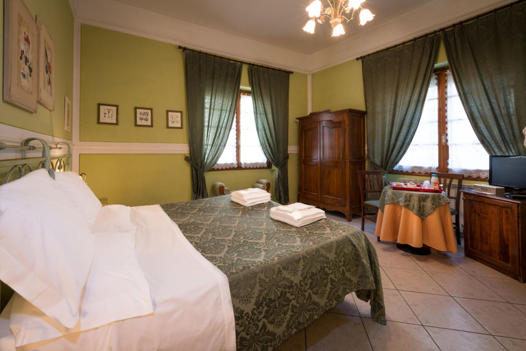 Bedroom 4, Old Florence Inn, Florence