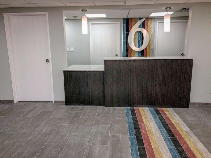Public Area 2, Motel 6 Tulsa, OK - CENTRAL, Tulsa