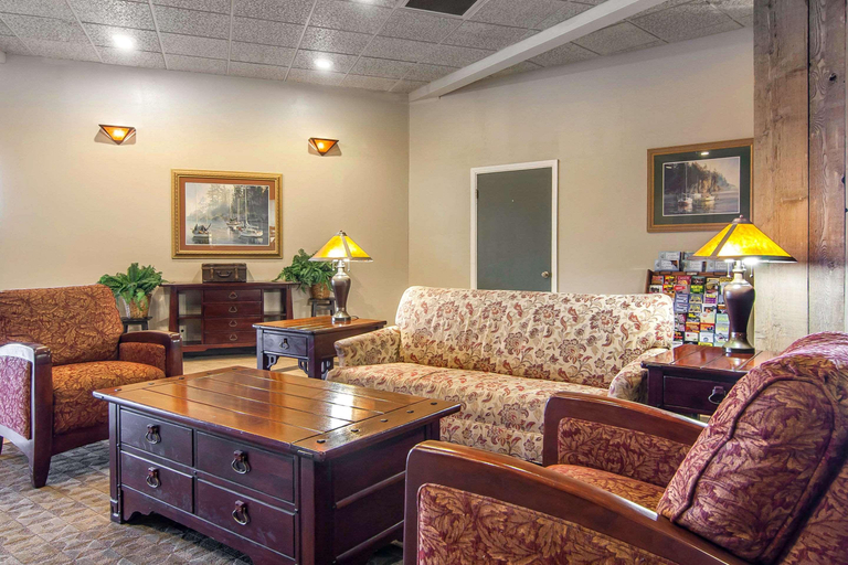 Public Area 3, Quality Inn & Suites at Coos Bay, Coos