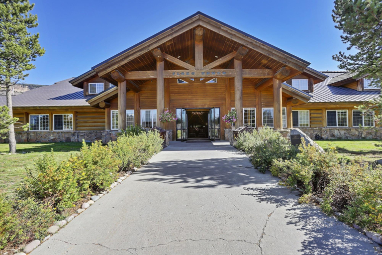 Exterior & Views 5, Headwaters Lodge & Cabins at Flagg Ranch, Teton