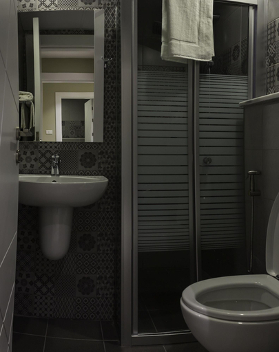 Bathroom 3, فندق صحارى الخليج Sahara Gulf Hotel Apartments, Salt