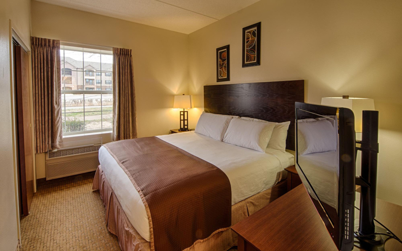 Bedroom 4, Landmark Inn Fort Bragg, Cumberland