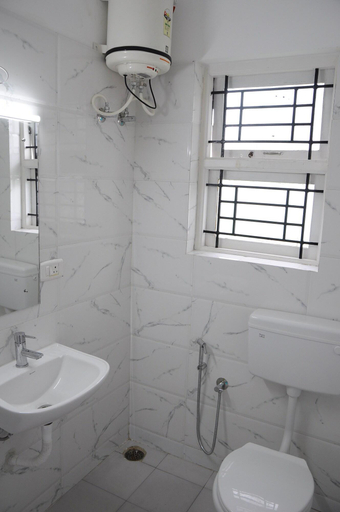 Bathroom 4, Rose Park Residency, The Nilgiris