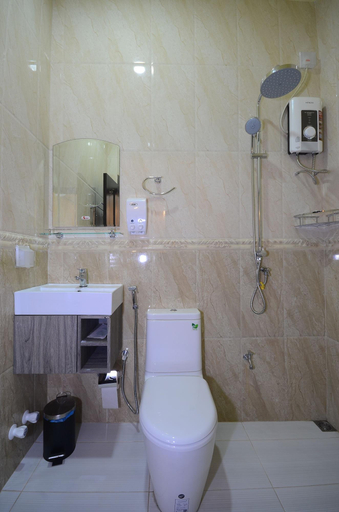 Bathroom 3, Holiday Haven Ukulhas, North Ari Atoll