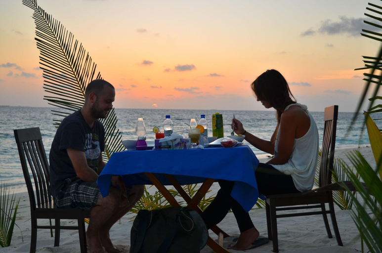 Food & Drinks, Holiday Haven Ukulhas, North Ari Atoll