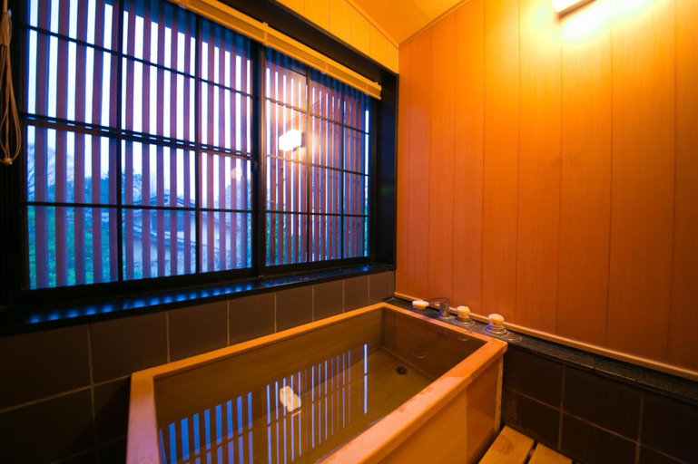 Bathroom 5, Ryokan Yakakutei, Kirishima