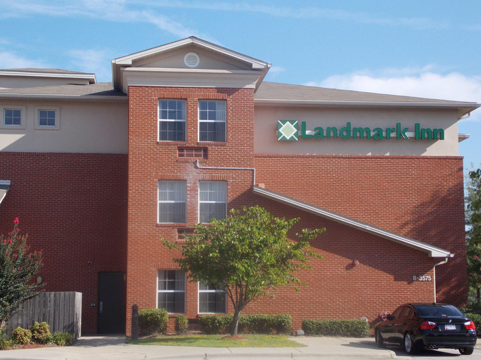 Exterior & Views 2, Landmark Inn Fort Bragg, Cumberland