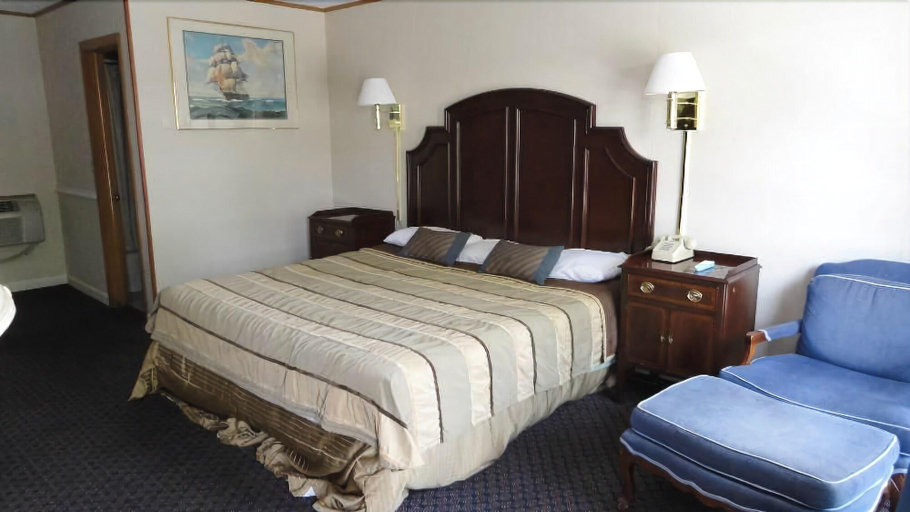 Sport & Beauty, Harbor Base Pineapple Inn, Newport