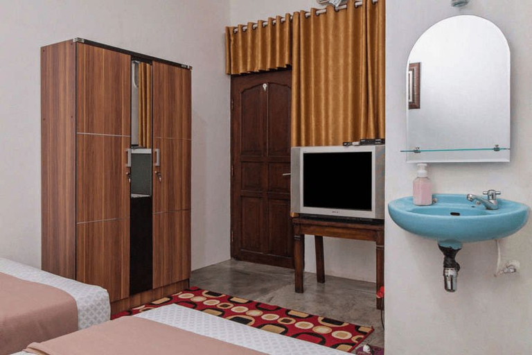 Bathroom 4, RedDoorz @ Radio Dalam, South Jakarta