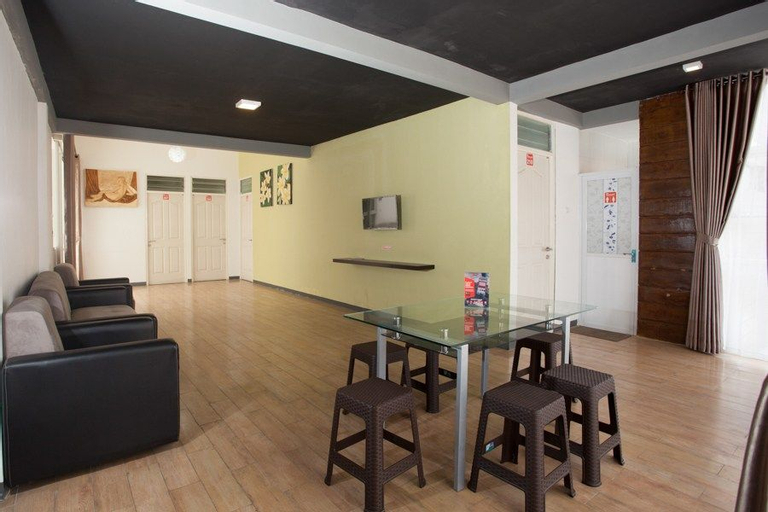 Dining Room 15