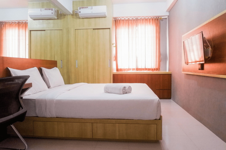 Bedroom 5, Comfy Studio Apartment at Menara Rungkut By Travelio, Surabaya