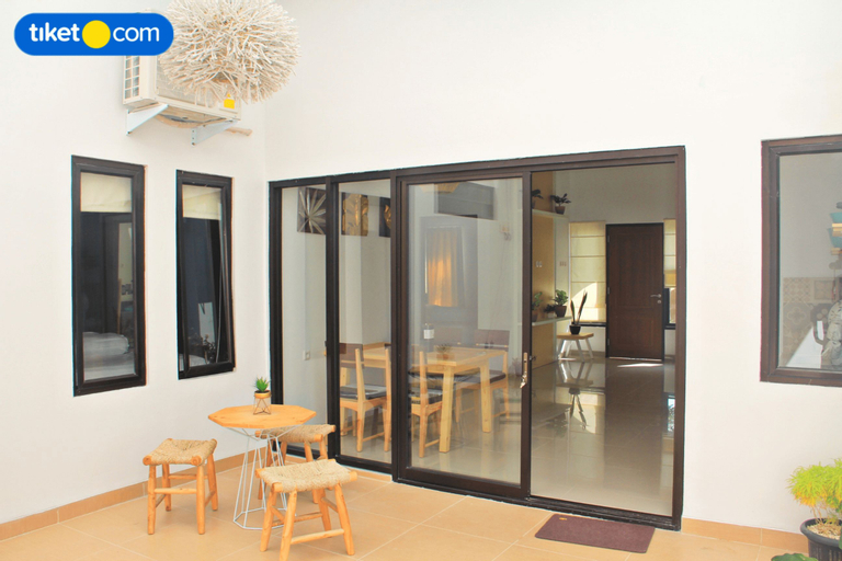 Dining Room 21