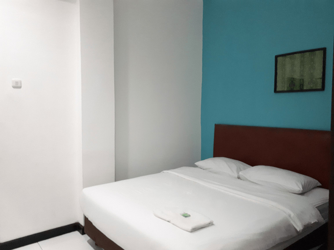Bedroom 3, RedDoorz @ Hotel Rumberpon Sorong, Sorong