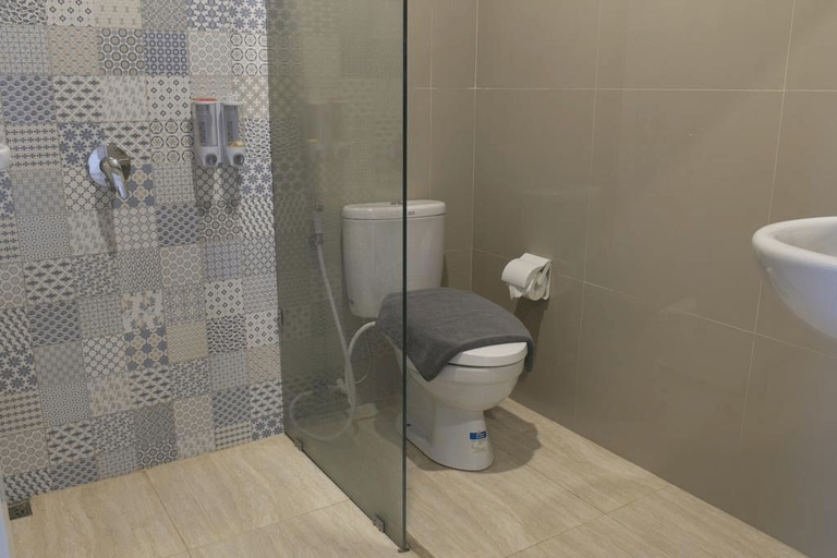 Bathroom 4, Kubu Kutus Homestay, Badung
