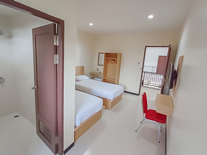 RedDoorz Syariah Plus near Tanjungpura University 2, Pontianak