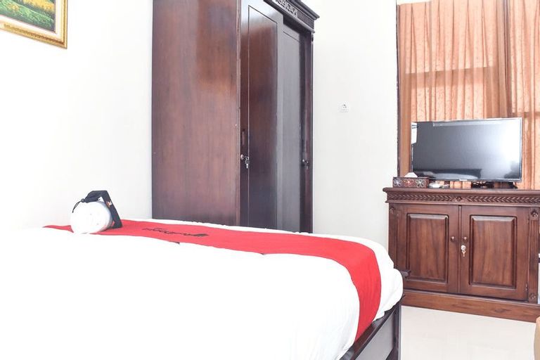 RedDoorz Syariah near Gelora Delta Sidoarjo 2, Sidoarjo