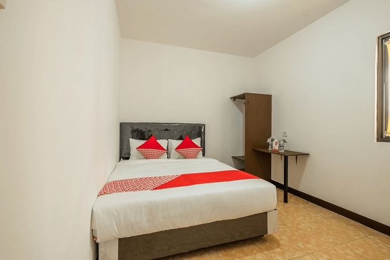 OYO 1460 Anyelir Residence, Cirebon