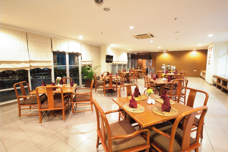 Food & Drinks 2, Luwansa Hotel Palangkaraya, Palangkaraya