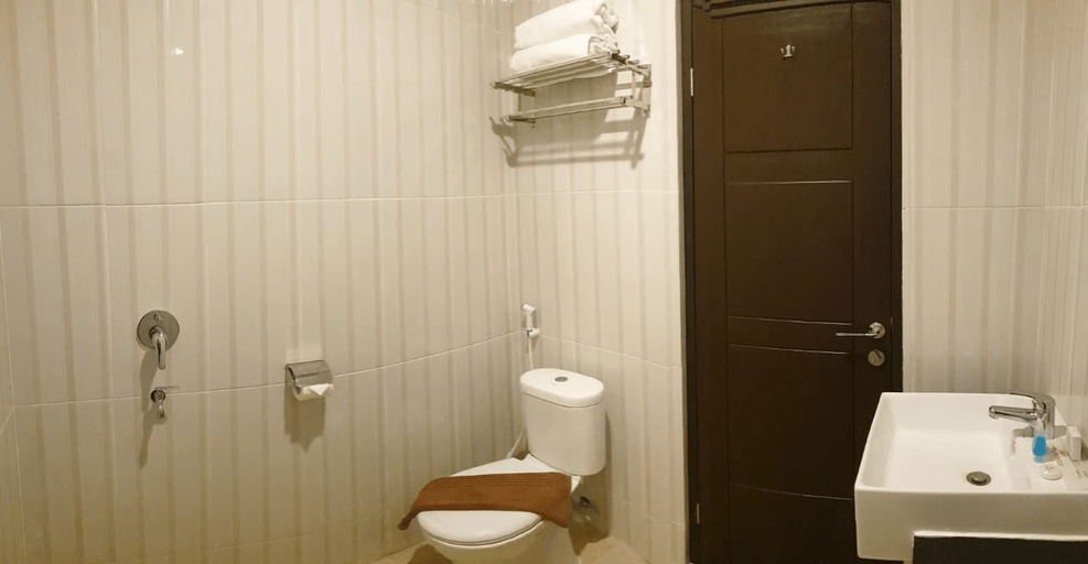 Bathroom 5, Dedy Jaya Hotel Cirebon, Cirebon