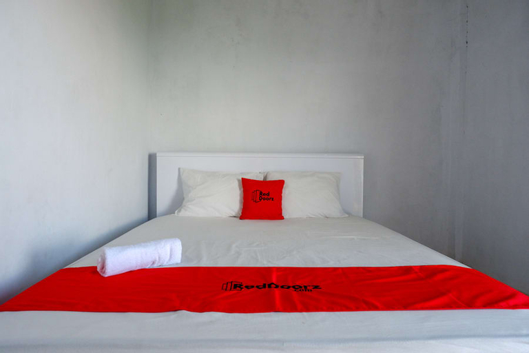 RedDoorz Plus @ Grand Pacifik Hotel Makassar, Makassar