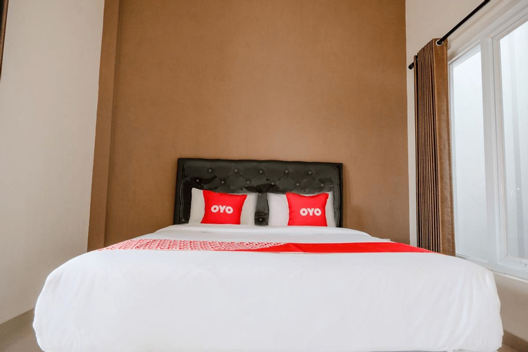 OYO 2140 Hs Residence, Tulungagung