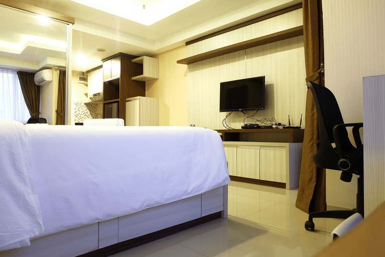 Modern Furnished Studio Apartment Near MT Haryono And Cawang By Travelio, East Jakarta