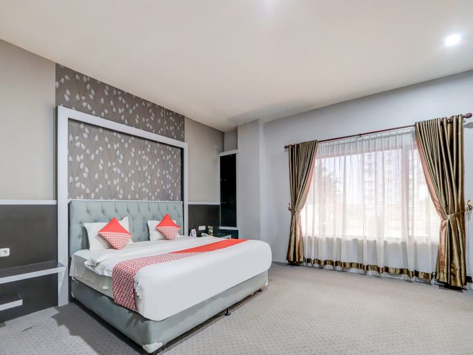 Capital O 90050 Raz Hotel And Convention Syariah, Medan