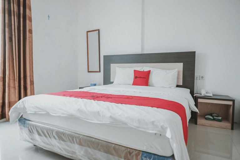 Bedroom 1, RedDoorz @ Jalan Lintas Tengah Sumatera Bangko, Merangin