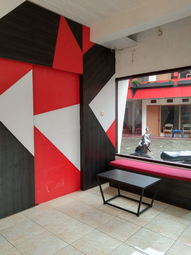 Public Area 2, RedDoorz @ Tretes 2, Pasuruan
