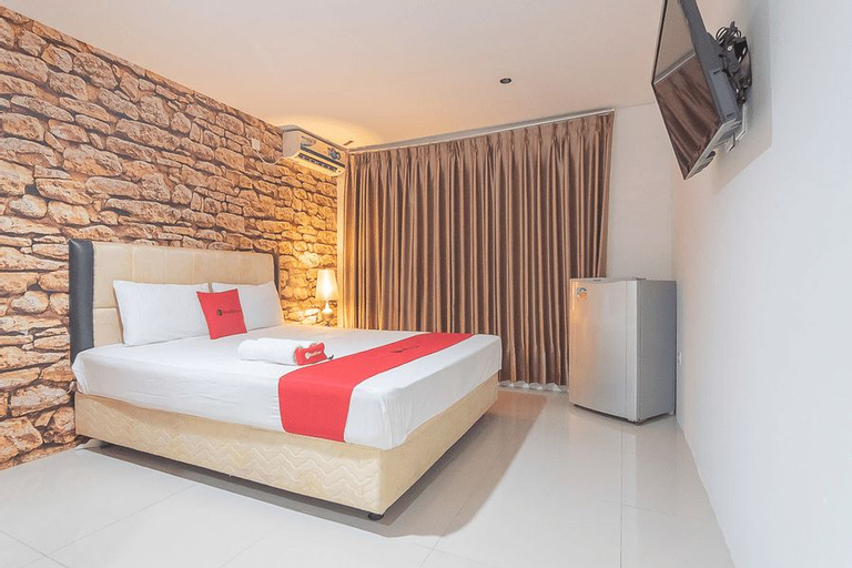 RedDoorz Plus near Sepinggan Airport 3, Balikpapan