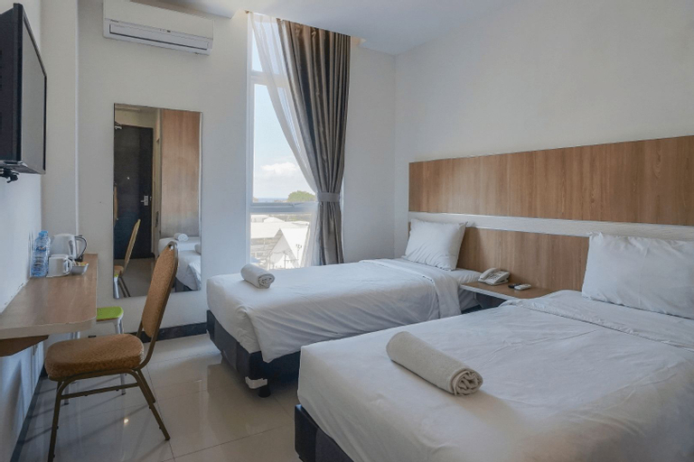 Bedroom 3, Hotel Sakura Manado, Manado