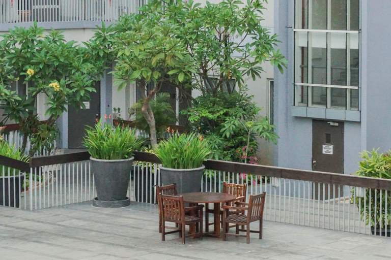 Big and Cozy 3BR Pearl Garden Apartment By Travelio, South Jakarta