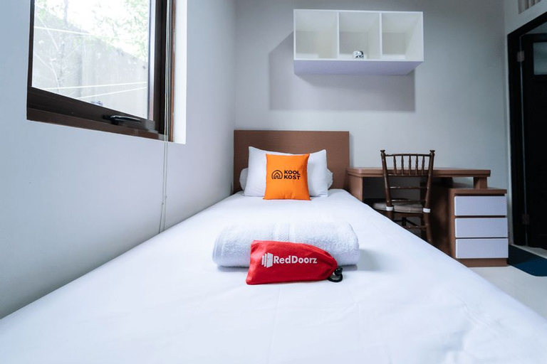 KoolKost near AEON Mall BSD (Minimum 6 Nights), Tangerang Selatan