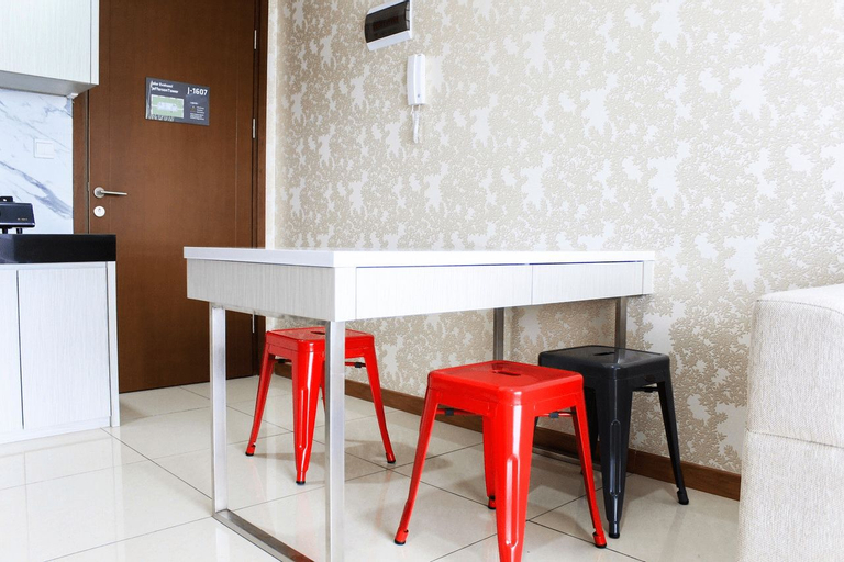 Minimalist 1BR Apartment at M-Town Signature By Travelio, Tangerang