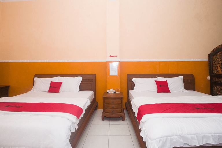 Bedroom 3, RedDoorz Syariah near Keraton Sumenep, Madura Island