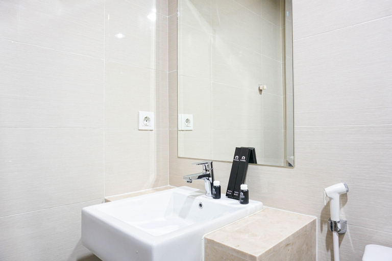 Bedroom 3, Minimalist Studio Apartment at Puri Mansion By Travelio, West Jakarta