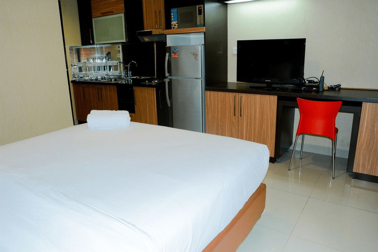 Exclusive Studio Room Atria Residence Apartment By Travelio, Tangerang