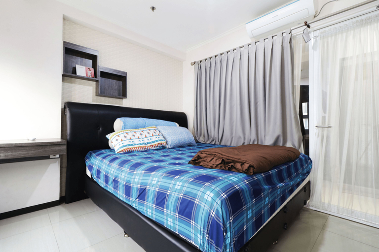Bedroom 1, Gateway Pasteur Apartment by DR Property, Bandung