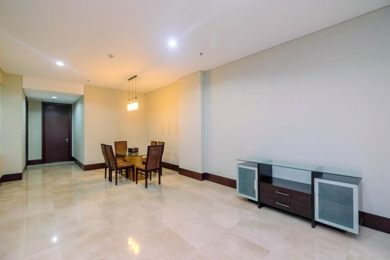 Low Rise 3BR Pearl Garden Apartment By Travelio, South Jakarta
