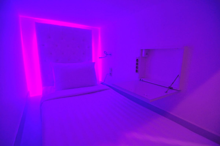 Bedroom 2, New Batavia Capsule Hotel, Central Jakarta