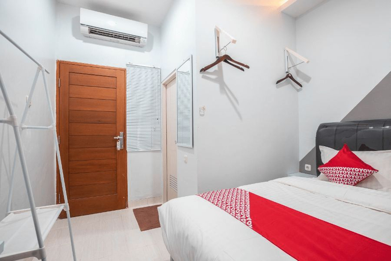 Bedroom 3, OYO 1070 Kuningan Residence Near Sudirman Medical Centre, South Jakarta
