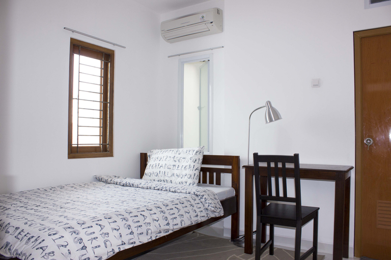 Bedroom 4, RoomMe Menteng Lasem, Central Jakarta