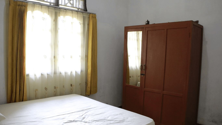 Bedroom 2, Sutriyanto Homestay, Kulon Progo