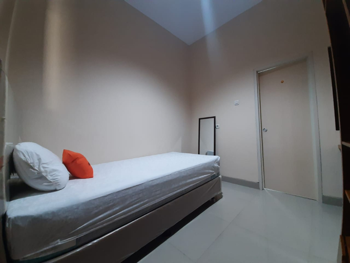 KoolKost @ Johar Baru Utara (Minimum Stay 6 Nights), Central Jakarta