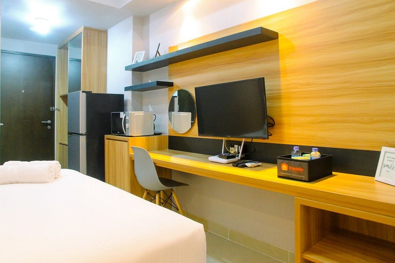 Others 2, Modern and Comfy Studio @ Mustika Golf Apartment By Travelio, Cikarang