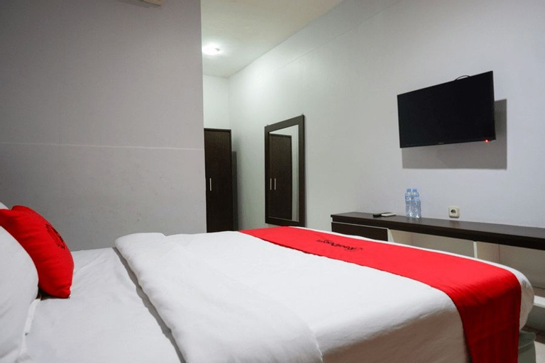 Bedroom 8