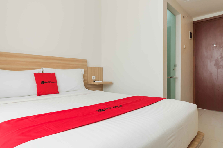 Bedroom 2, RedDoorz near Simpang Patal Palembang, Palembang