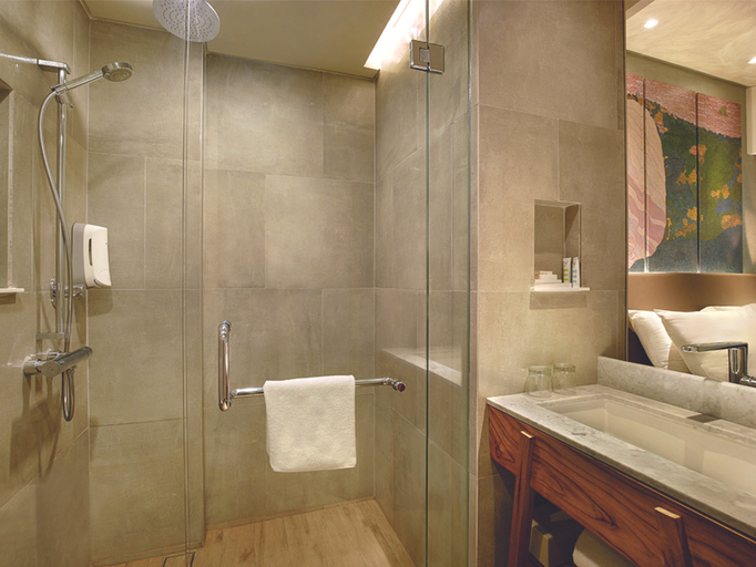 Bathroom 5, Mercure Kuta Bali, Badung